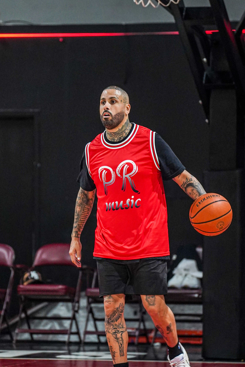 A Courtside player